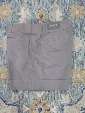 NWT Ann Taylor size 12 Signature Gray Tailored Shorts